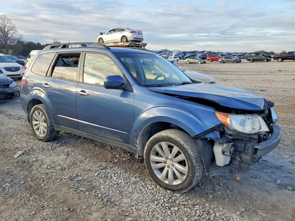 2013 SUBARU FORESTER LIMITED  