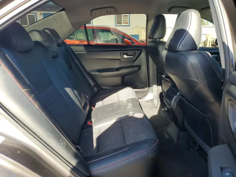 2015 TOYOTA CAMRY LE  