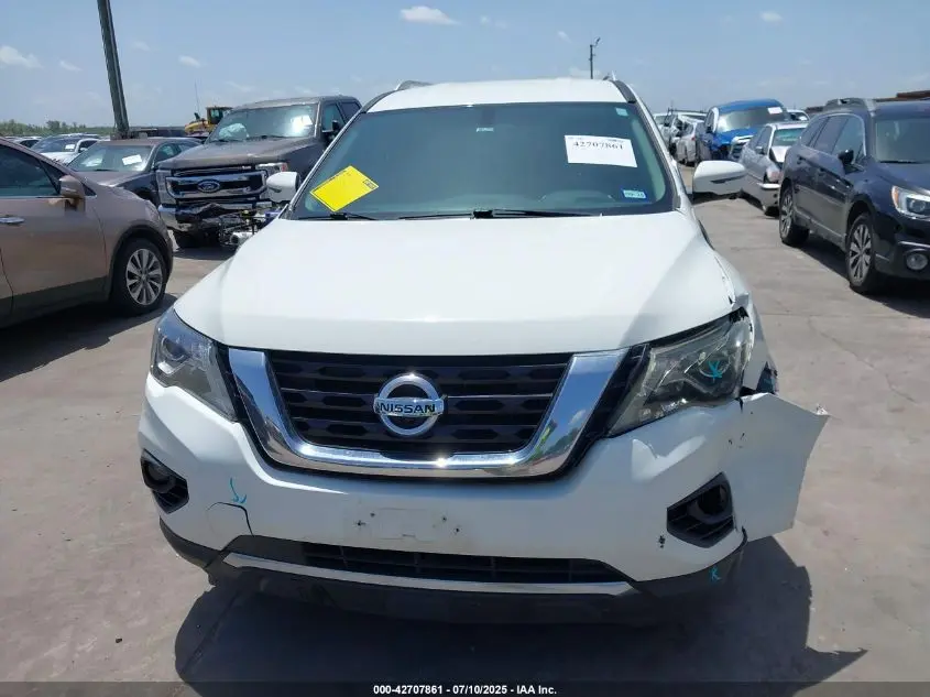 2017 NISSAN PATHFINDER SL