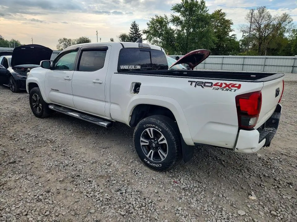 2019 TOYOTA TACOMA SR5 V6  