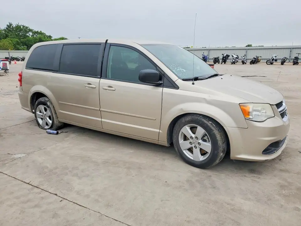2013 DODGE GRAND CARA   
