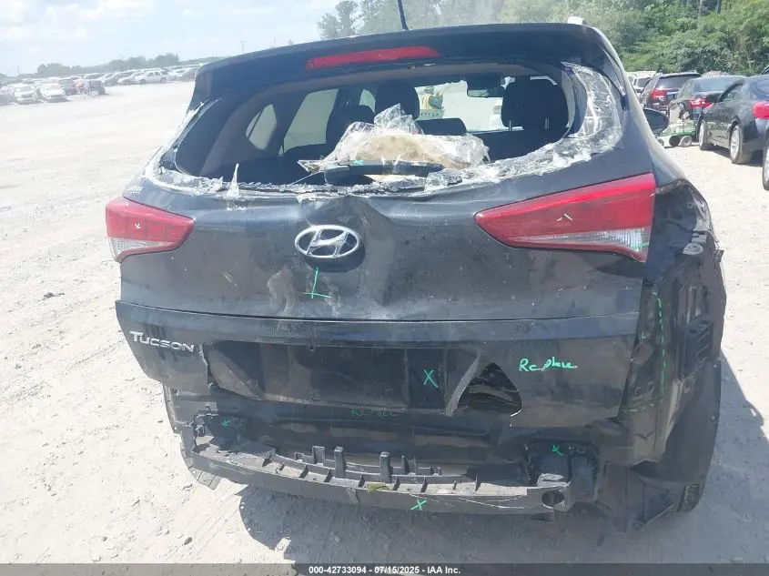 2016 HYUNDAI TUCSON SE