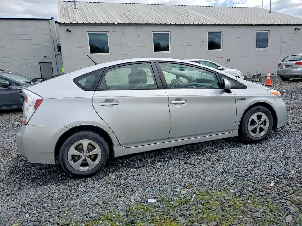 2014 TOYOTA PRIUS TWO  