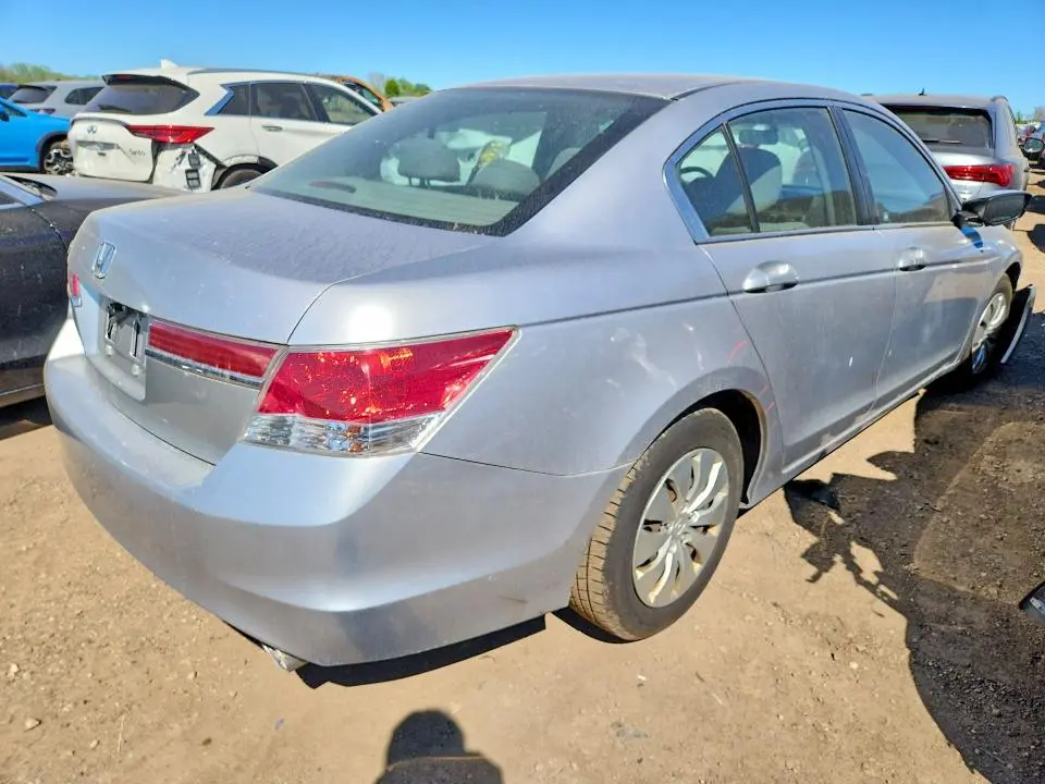 2011 HONDA ACCORD LX  