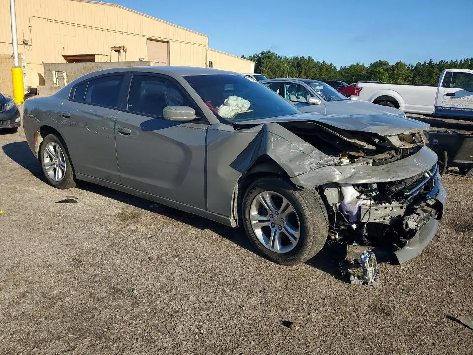 2017 DODGE CHARGER SE  