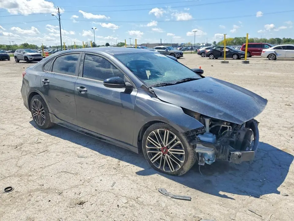 2023 KIA FORTE GT  