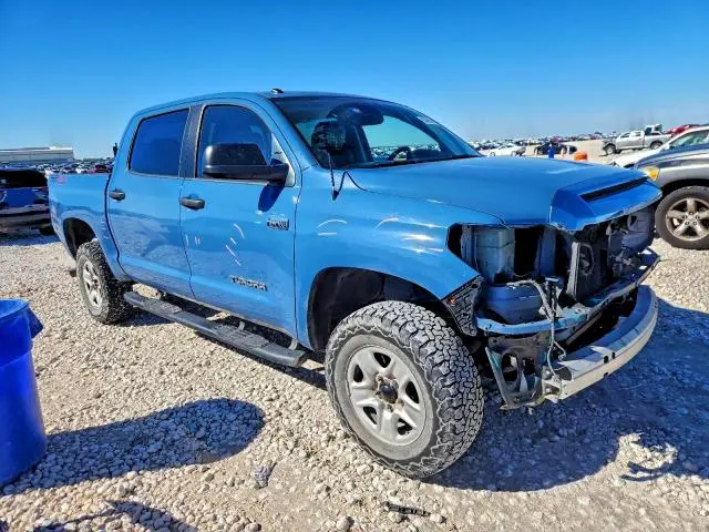 2018 TOYOTA TUNDRA CREWMAX SR5  