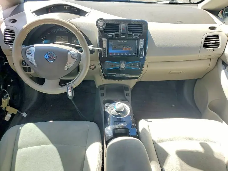 2016 NISSAN LEAF SV  