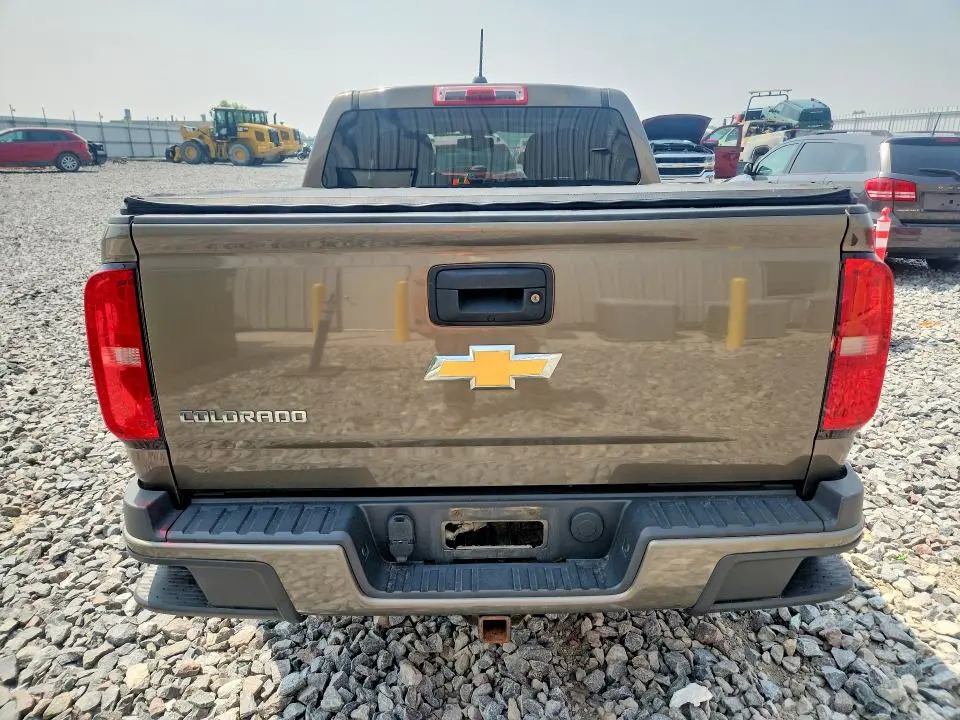 2015 CHEVROLET COLORADO Z71  