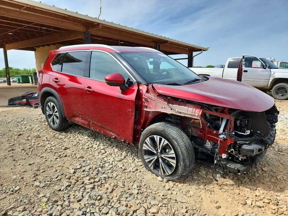 2021 NISSAN ROGUE SV  
