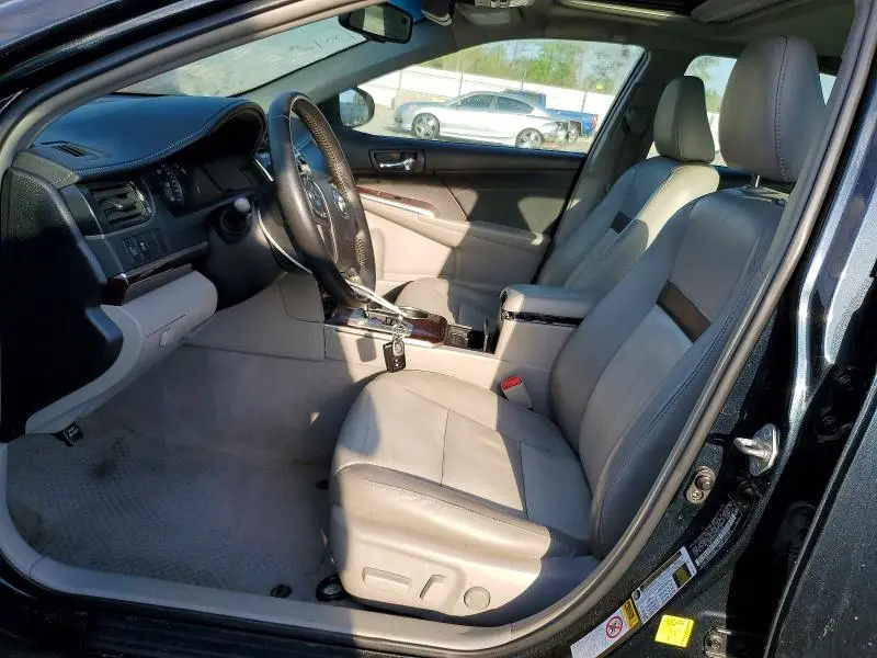 2014 TOYOTA CAMRY XLE  