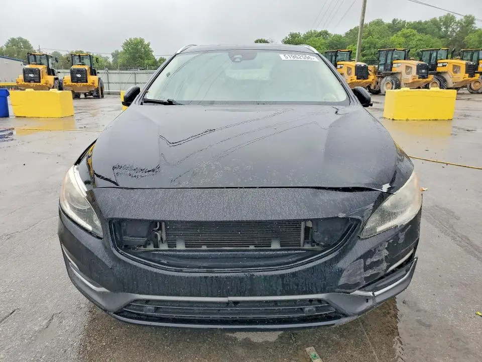 2015 VOLVO V60 PREMIER+  