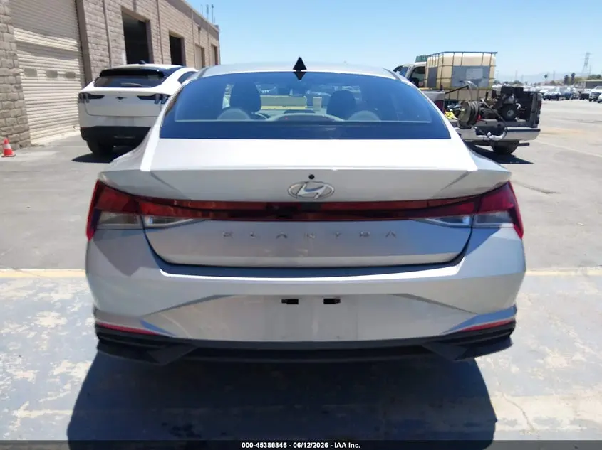 2021 HYUNDAI ELANTRA SE