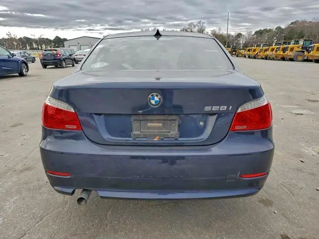 2010 BMW 528 I  