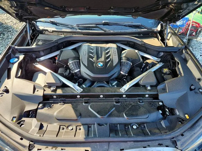 2021 BMW X7 M50I  