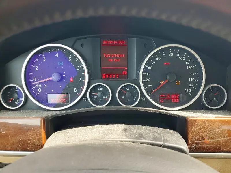 2010 VOLKSWAGEN TOUAREG V6  