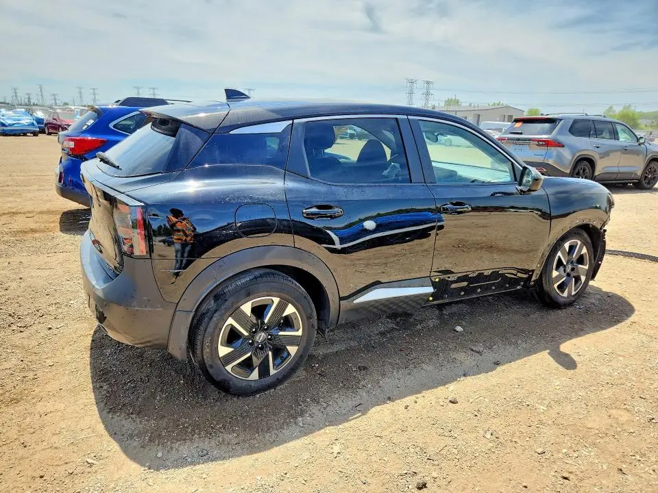 2025 NISSAN KICKS SV  
