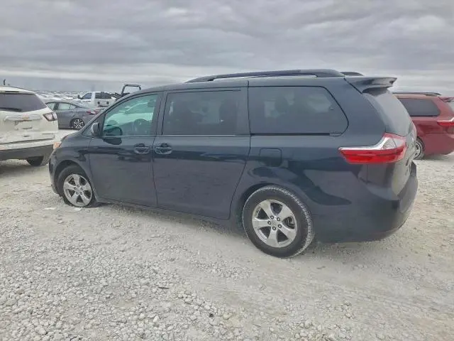 2017 TOYOTA SIENNA LE  