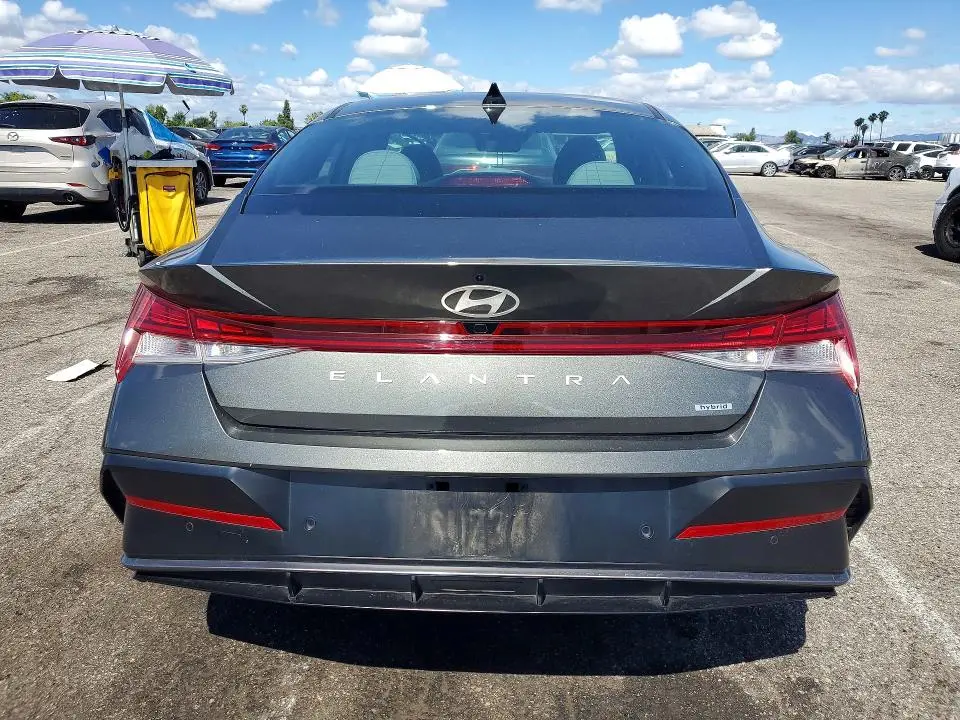2024 HYUNDAI ELANTRA LIMITED  