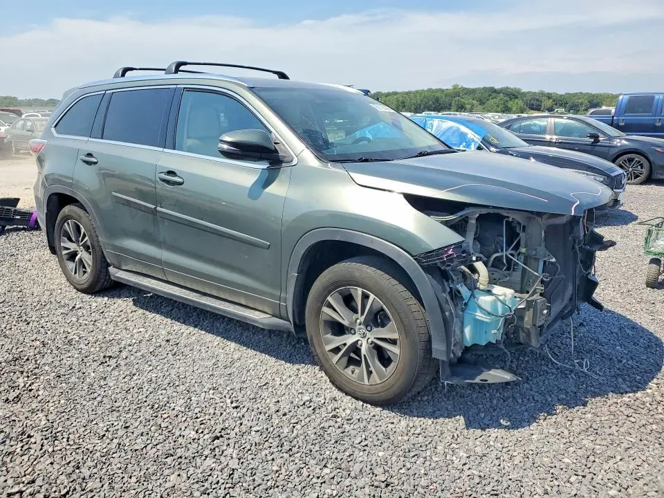 2016 TOYOTA HIGHLANDER XLE  