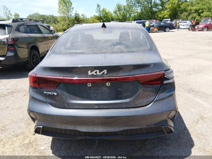 2023 KIA FORTE LXS