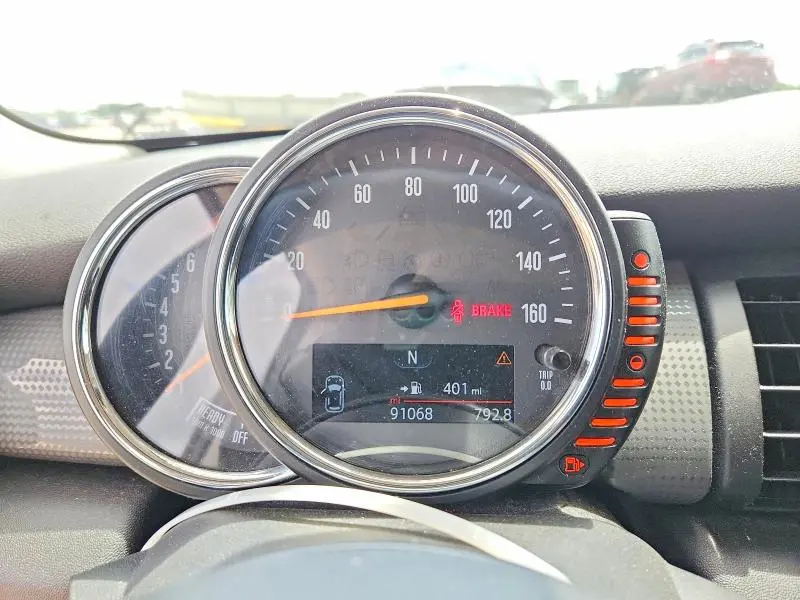 2016 MINI COOPER   