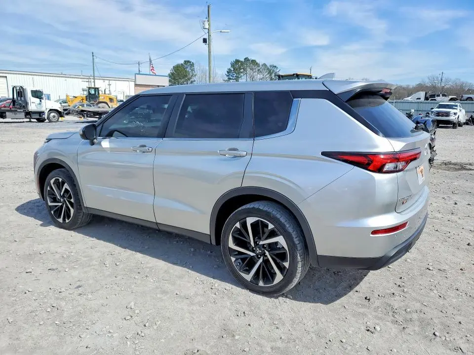 2022 MITSUBISHI OUTLANDER ES  