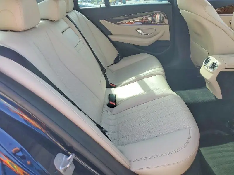 2017 MERCEDES-BENZ E 300  