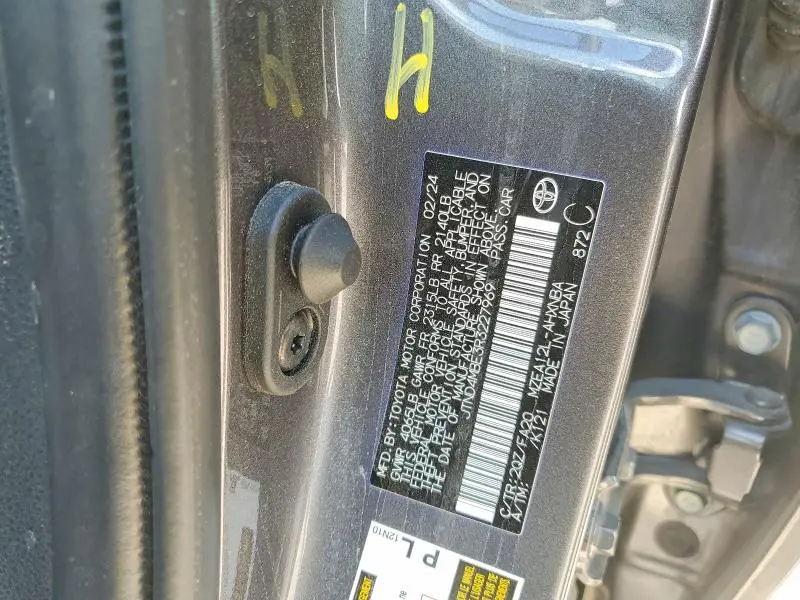 2024 TOYOTA COROLLA SE  