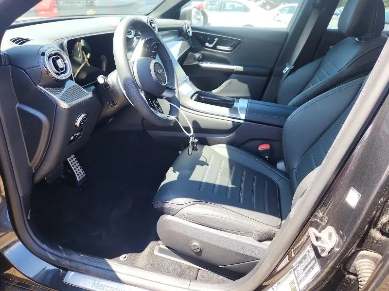 2026 MERCEDES-BENZ GLC 300 4MATIC  
