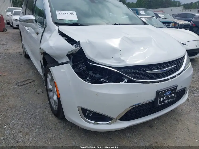 2020 CHRYSLER PACIFICA LIMITED