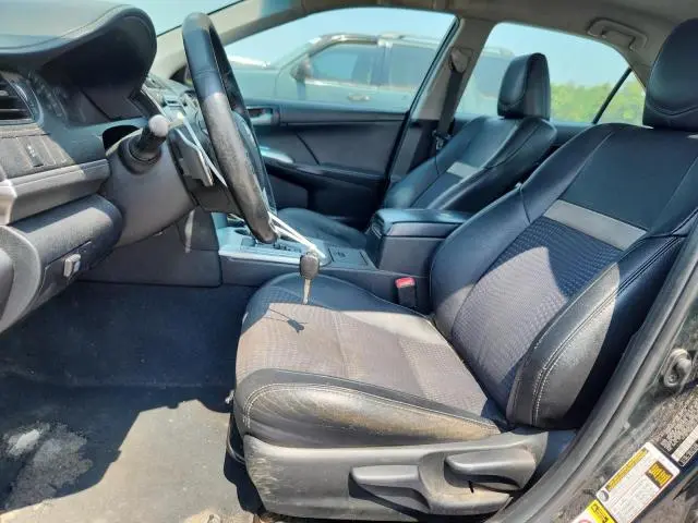 2014 TOYOTA CAMRY SE  