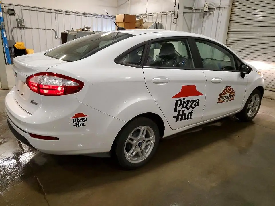 2017 FORD FIESTA SE  