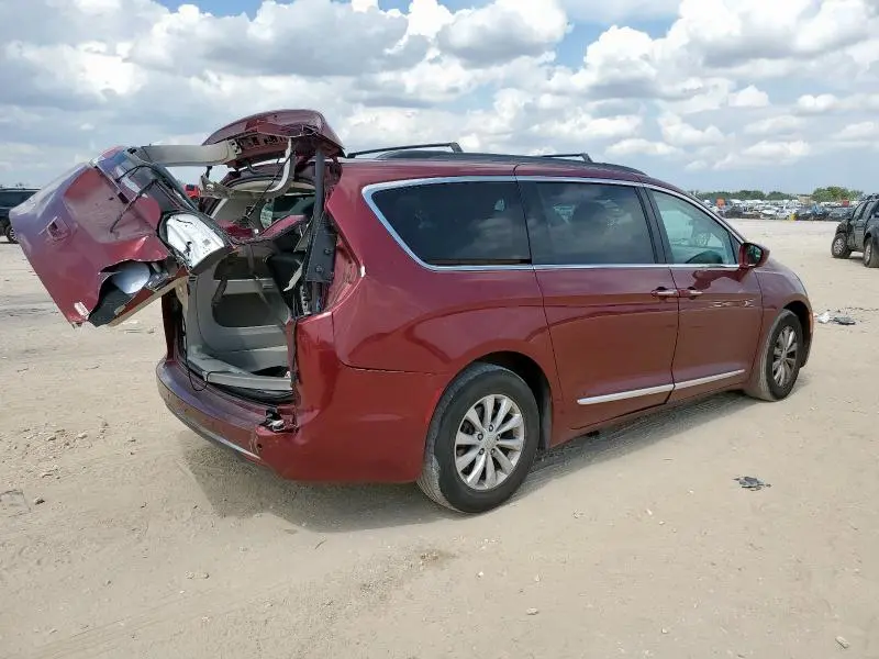 2017 CHRYSLER PACIFICA TOURING L  