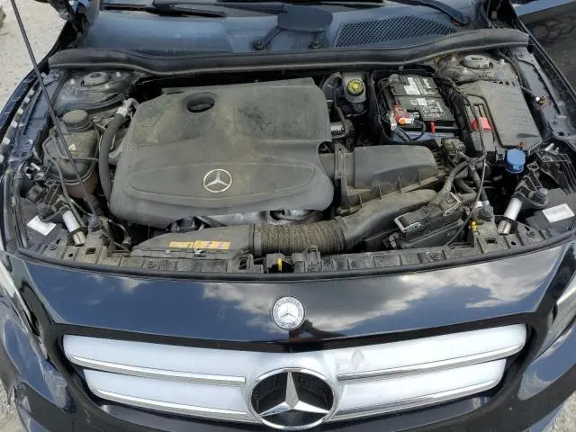 2015 MERCEDES-BENZ GLA 250  
