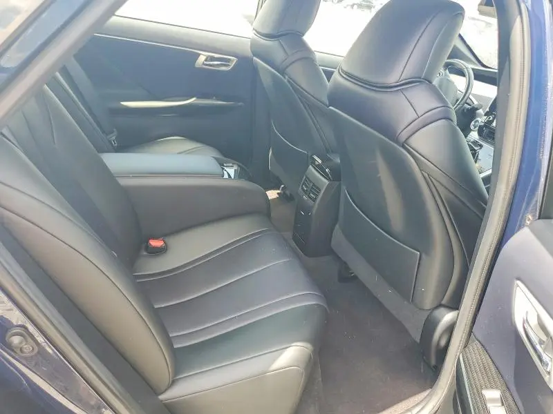 2018 TOYOTA MIRAI BASE  