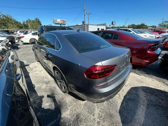 2017 VOLKSWAGEN PASSAT R-LINE  