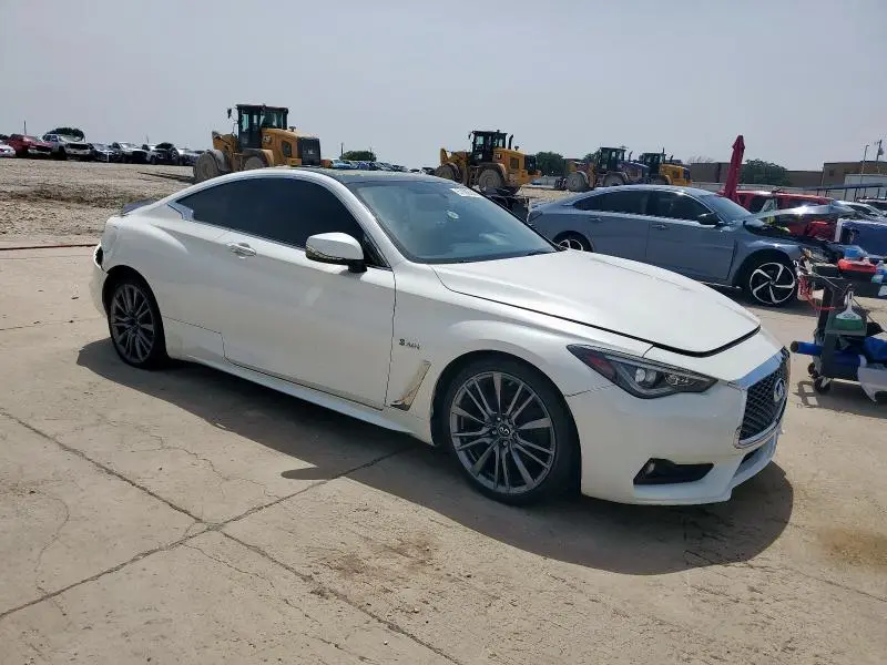 2017 INFINITI Q60 RED SPORT 400  