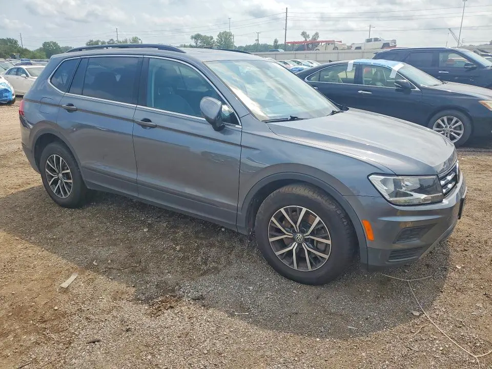 2019 VOLKSWAGEN TIGUAN SE  