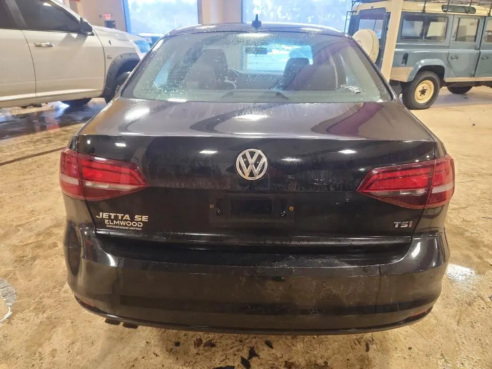 2016 VOLKSWAGEN JETTA SE  