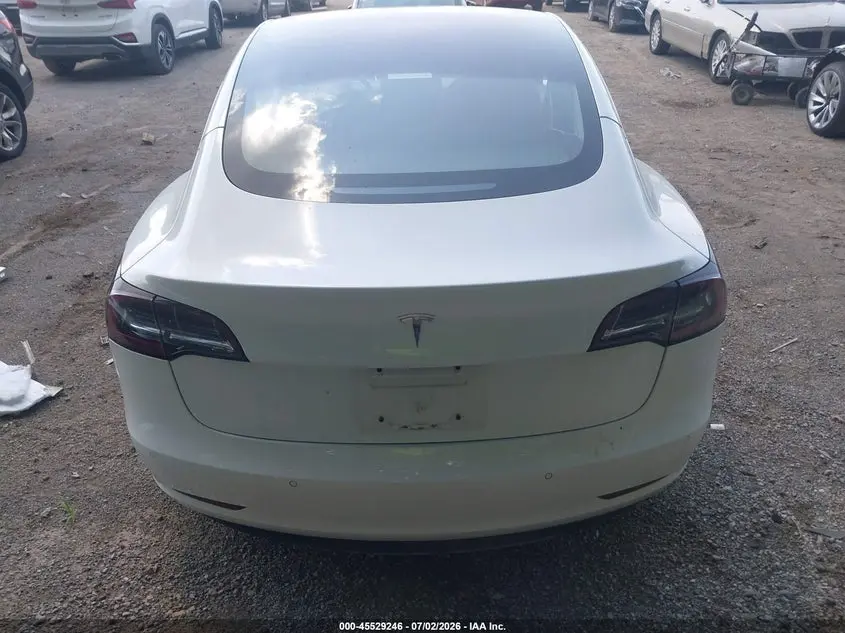 2018 TESLA MODEL 3 LONG RANGE/MID RANGE