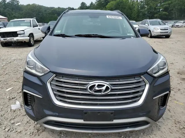 2017 HYUNDAI SANTA FE SE  