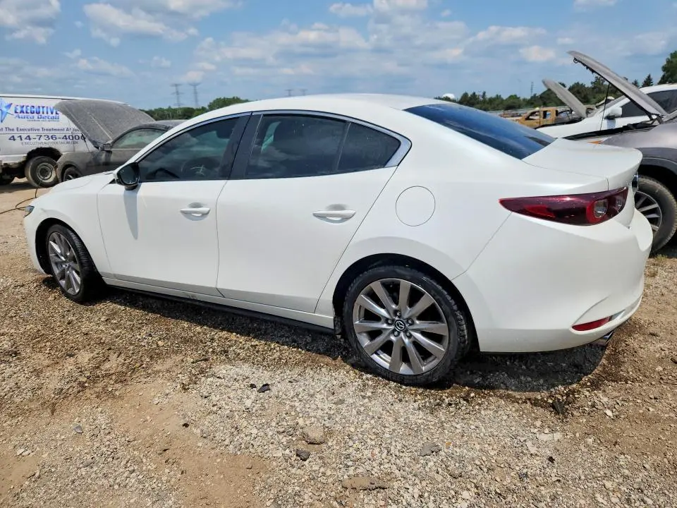 2022 MAZDA 3 SELECT  