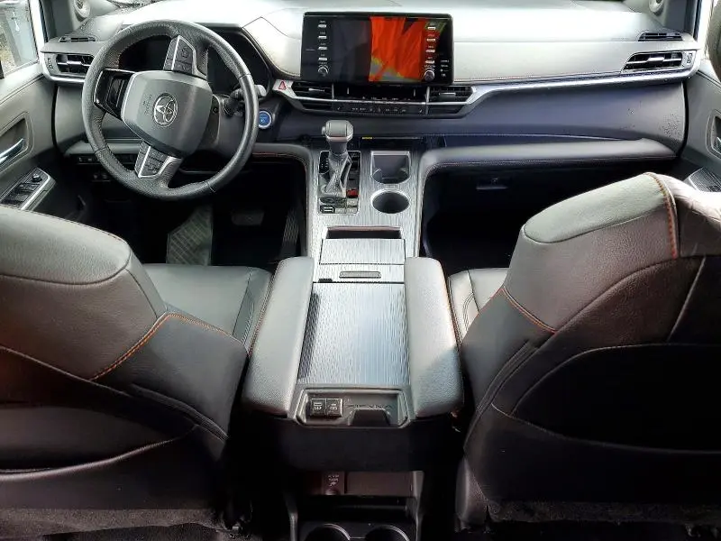 2021 TOYOTA SIENNA XSE 7-PASSENGER  