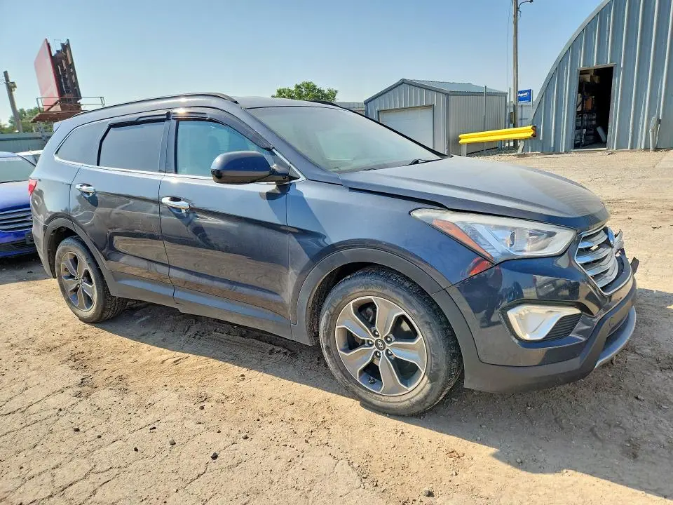 2016 HYUNDAI SANTA FE SE  