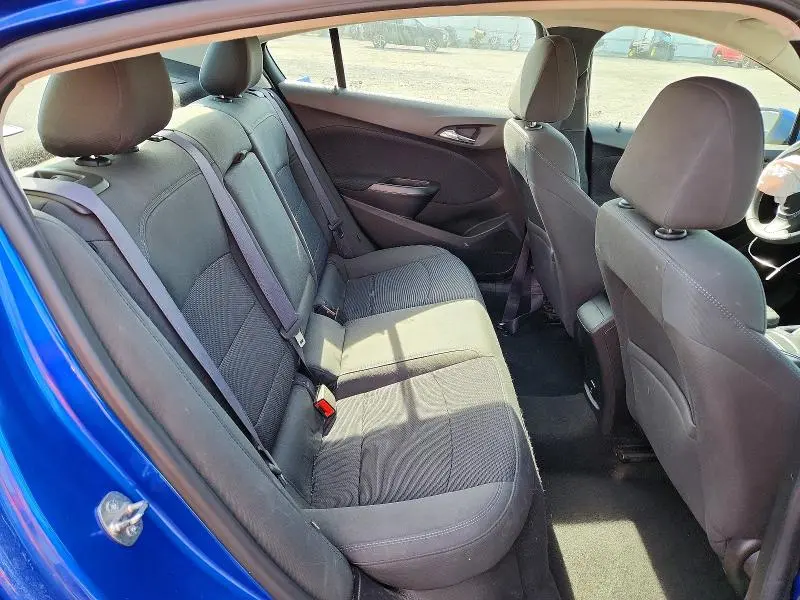 2017 CHEVROLET CRUZE LT  