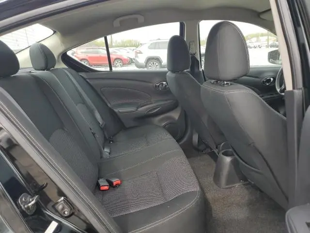 2017 NISSAN VERSA S  