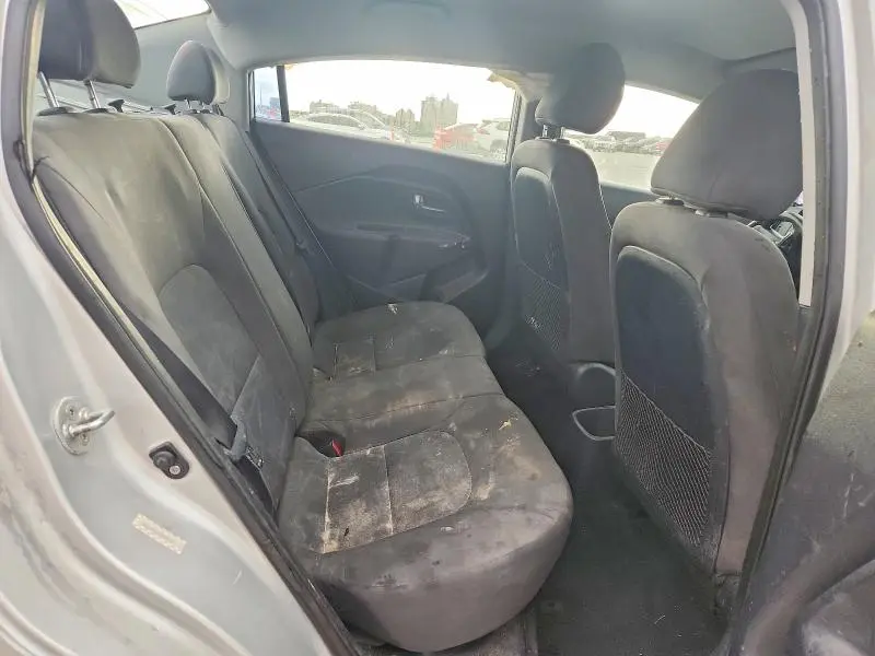 2015 KIA RIO LX  