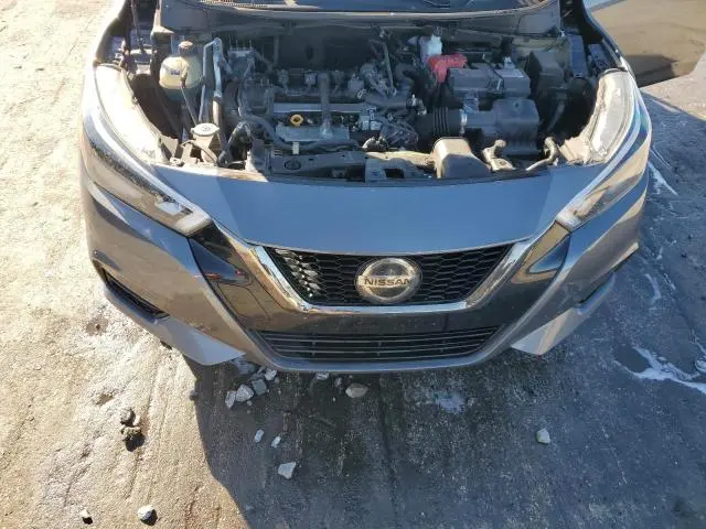 2022 NISSAN VERSA SR  