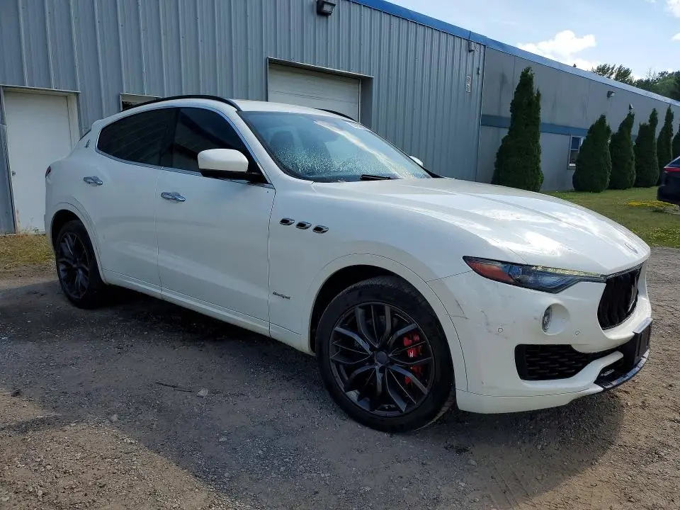 2018 MASERATI LEVANTE S SPORT  